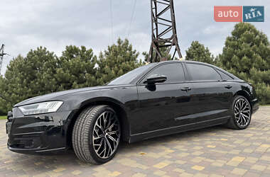 Седан Audi A8 2018 в 