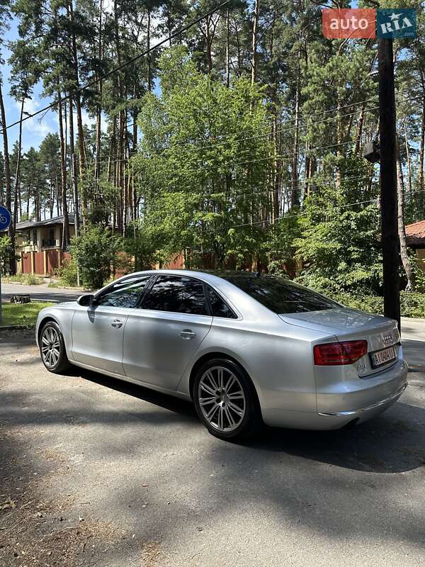 Седан Audi A8 2013 в Києві
