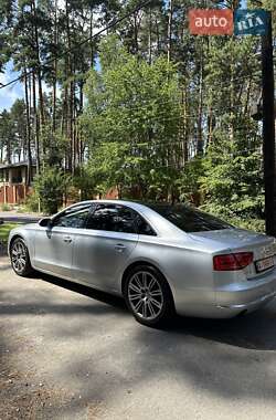 Седан Audi A8 2013 в 