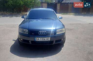 Седан Audi A8 2004 в 