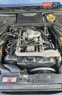 Седан Audi A8 2001 в 