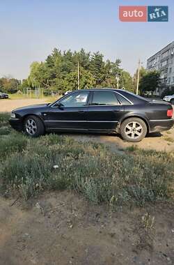 Седан Audi A8 2001 в 