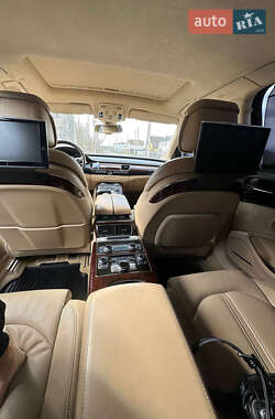 Седан Audi A8 2013 в 