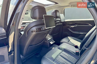 Седан Audi A8 2018 в 
