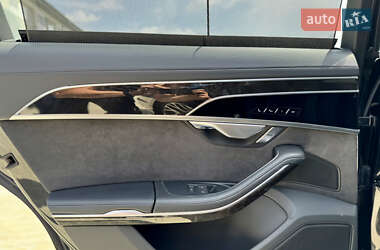 Седан Audi A8 2018 в 