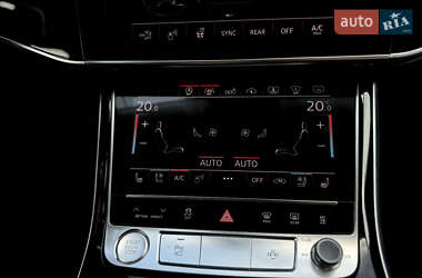 Седан Audi A8 2018 в 