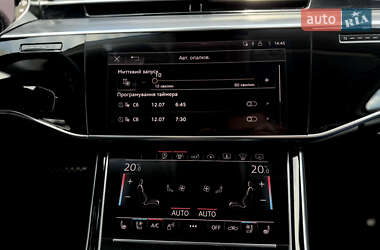 Седан Audi A8 2018 в 