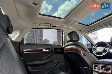 Седан Audi A8 2013 в 