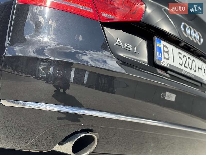 Седан Audi A8 2013 в Києві