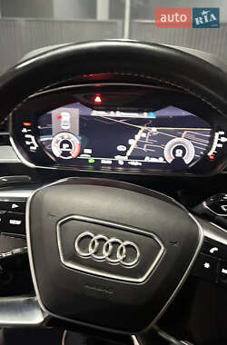 Седан Audi A8 2018 в 