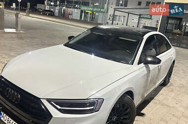 Седан Audi A8 2018 в 