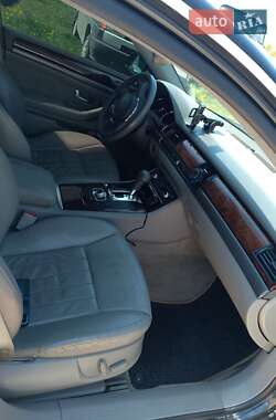 Седан Audi A8 2005 в 