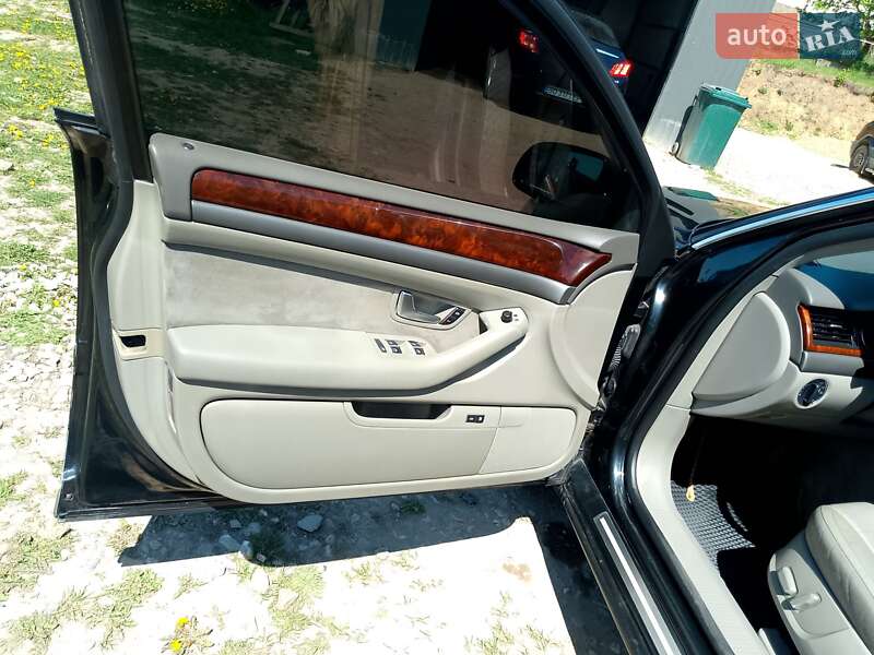 Седан Audi A8 2005 в Києві