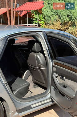 Седан Audi A8 2007 в 