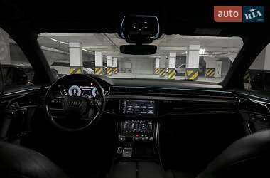 Седан Audi A8 2021 в 