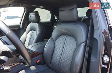 Седан Audi A8 2013 в 