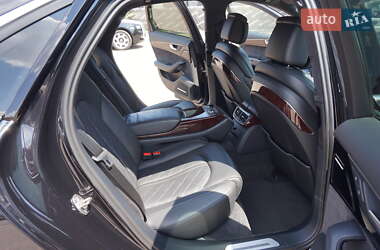 Седан Audi A8 2013 в 