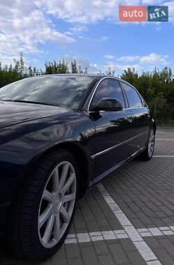 Седан Audi A8 2005 в 