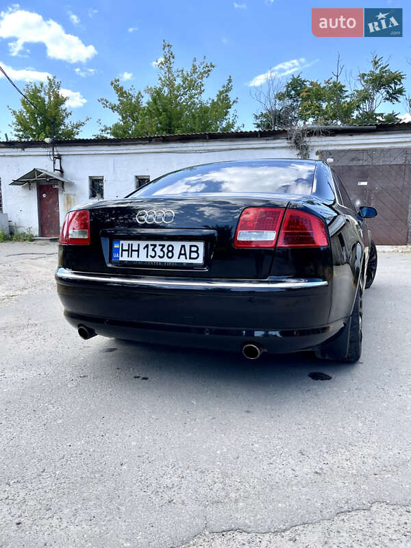 Седан Audi A8 2007 в Одесі