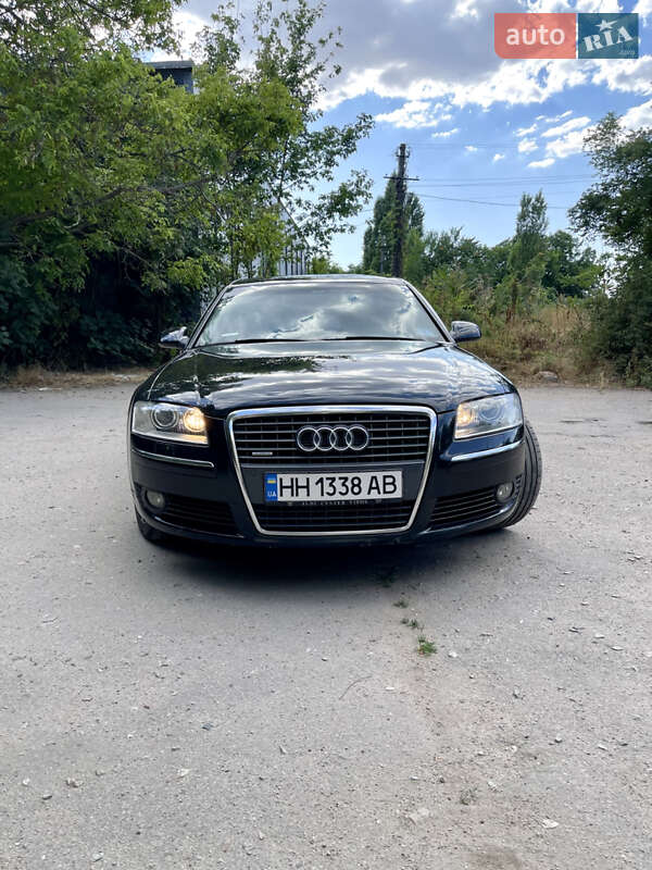 Седан Audi A8 2007 в Одесі