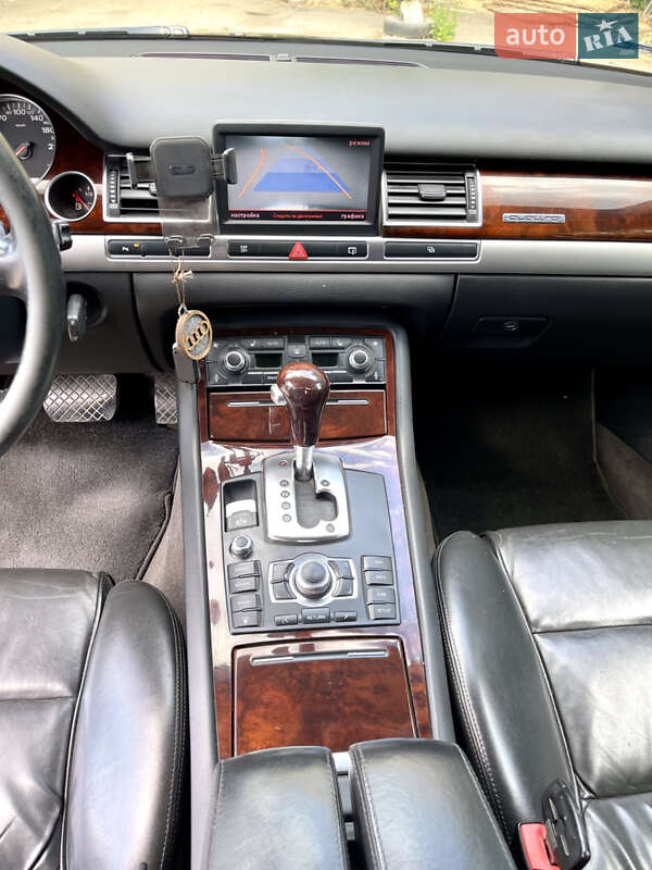 Седан Audi A8 2007 в Одесі