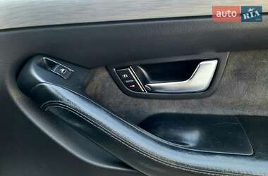 Седан Audi A8 2003 в 