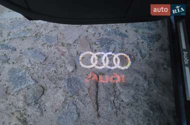 Седан Audi A8 2003 в 