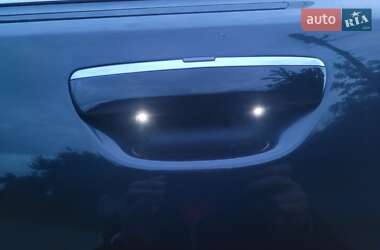 Седан Audi A8 2003 в 