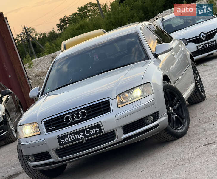 Седан Audi A8 2004 в Рівному