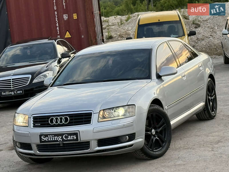Седан Audi A8 2004 в Рівному