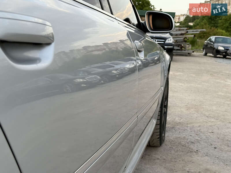 Седан Audi A8 2004 в Рівному