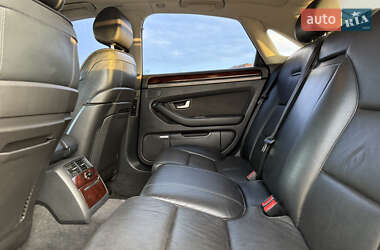 Седан Audi A8 2004 в 