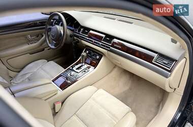 Седан Audi A8 2003 в 