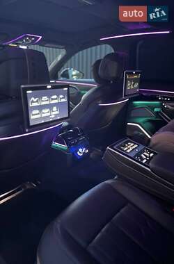 Седан Audi A8 2018 в 