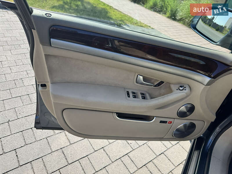 Седан Audi A8 2008 в Хмельницком