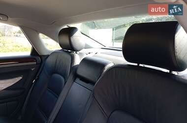 Седан Audi A8 2004 в 