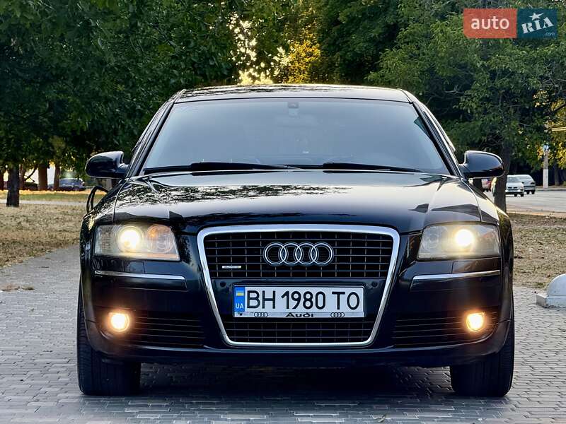 Седан Audi A8 2006 в Одесі