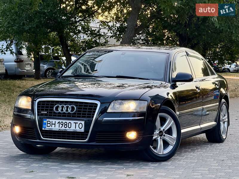 Седан Audi A8 2006 в Одесі