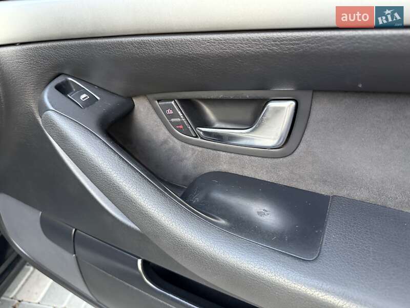 Седан Audi A8 2006 в Одесі