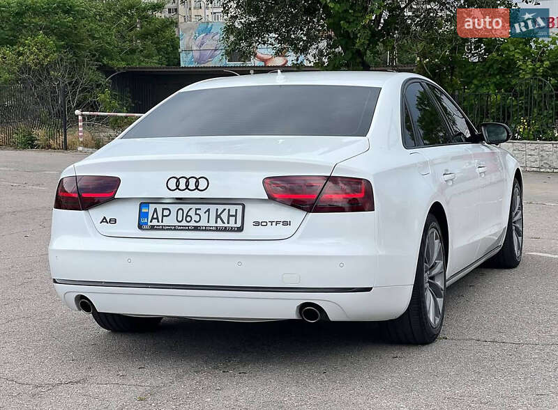 Седан Audi A8 2011 в Запорожье