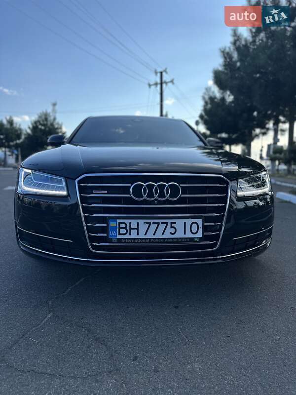 Седан Audi A8 2017 в Одессе