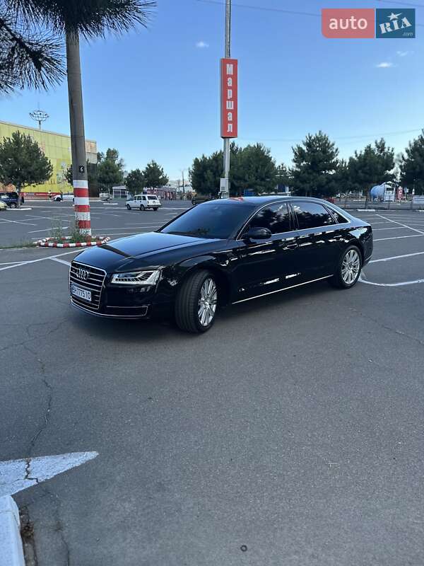 Седан Audi A8 2017 в Одессе