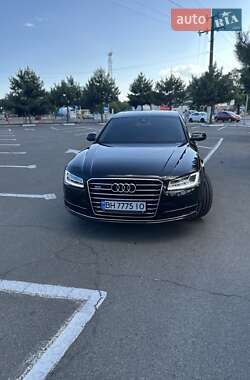 Седан Audi A8 2017 в 
