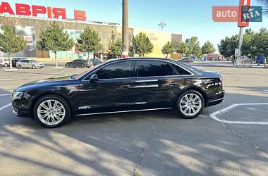 Седан Audi A8 2017 в 