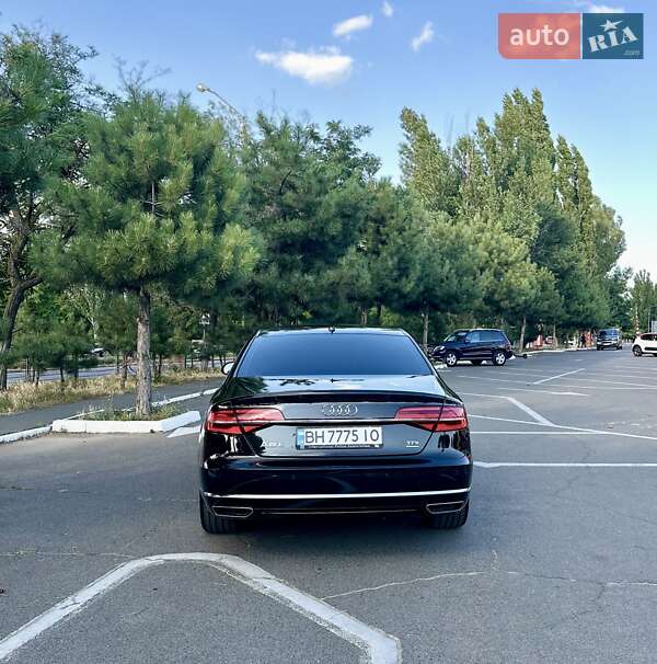 Седан Audi A8 2017 в Одессе