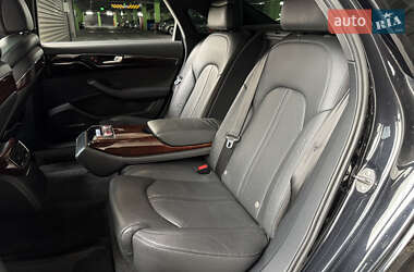 Седан Audi A8 2012 в 