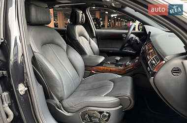 Седан Audi A8 2012 в 