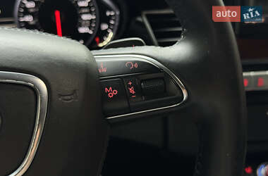 Седан Audi A8 2012 в 