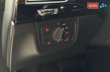 Седан Audi A8 2012 в 