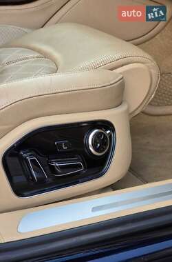 Седан Audi A8 2013 в 